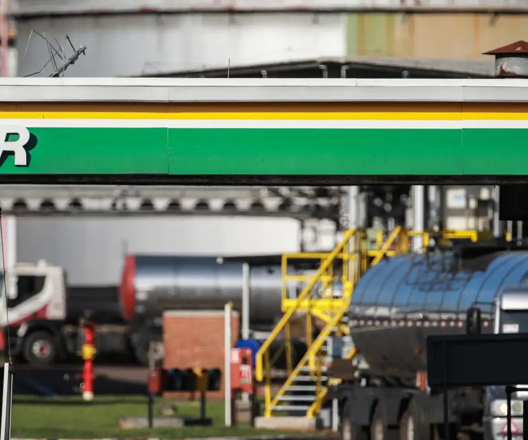 Petrobras aumenta diesel, mas subsítio mantém valor final; entenda