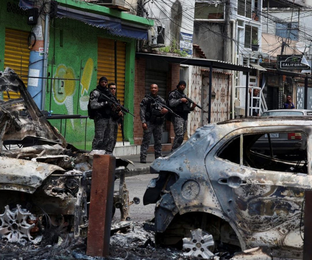 Estado e governo federal se unem para retomar territórios no Rio