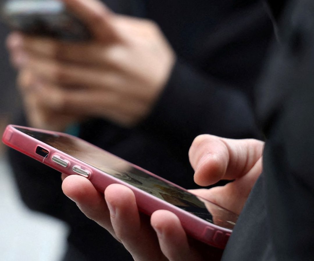Jovem cria plataforma para ajudar nova geração de eleitores nas urnas