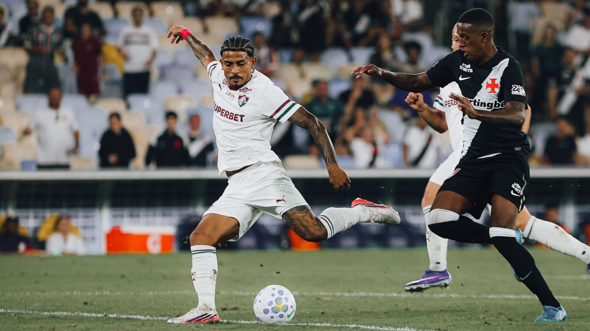 Fluminense e Vasco abrem oitavas de final da Copa do Brasil com 0 a 0