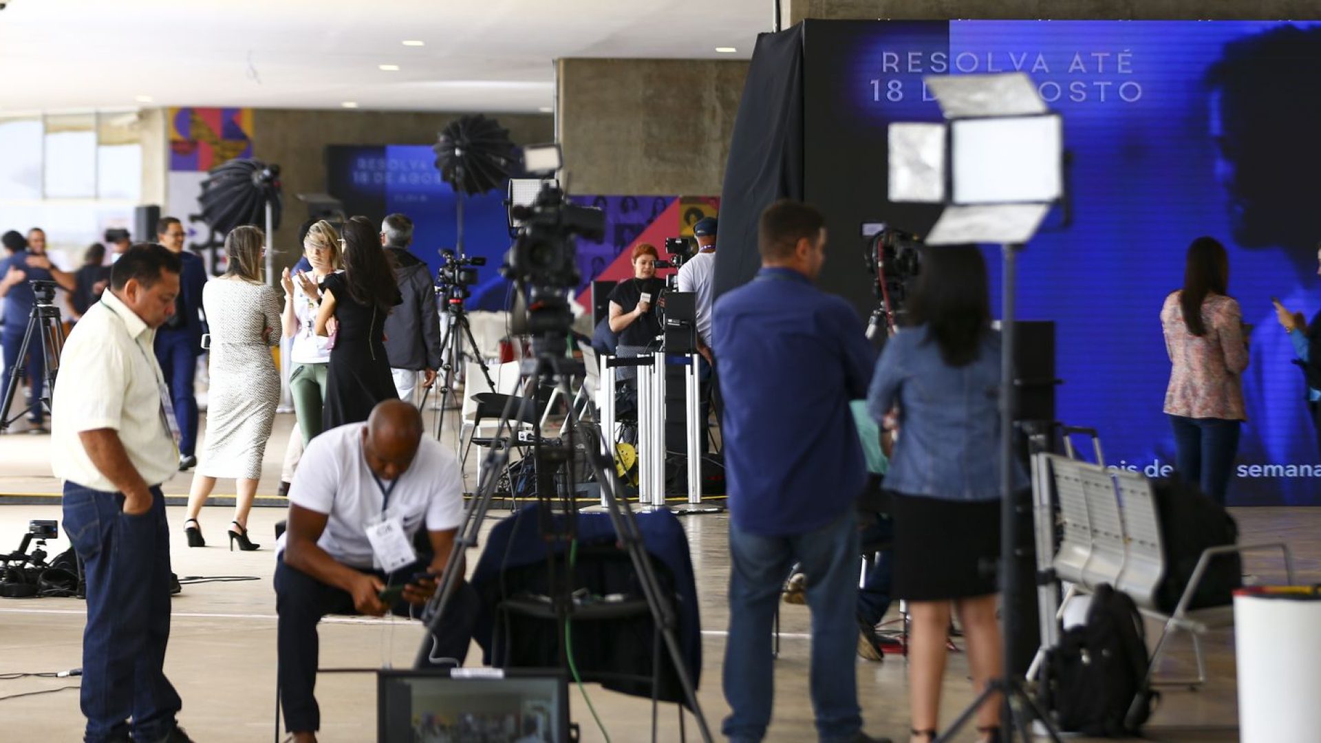 Fórum pede compromisso de candidatos com comunicação democrática