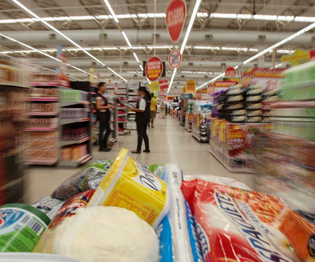 Bolsa Família é reajustado em 15%; medida vale a partir de outubro