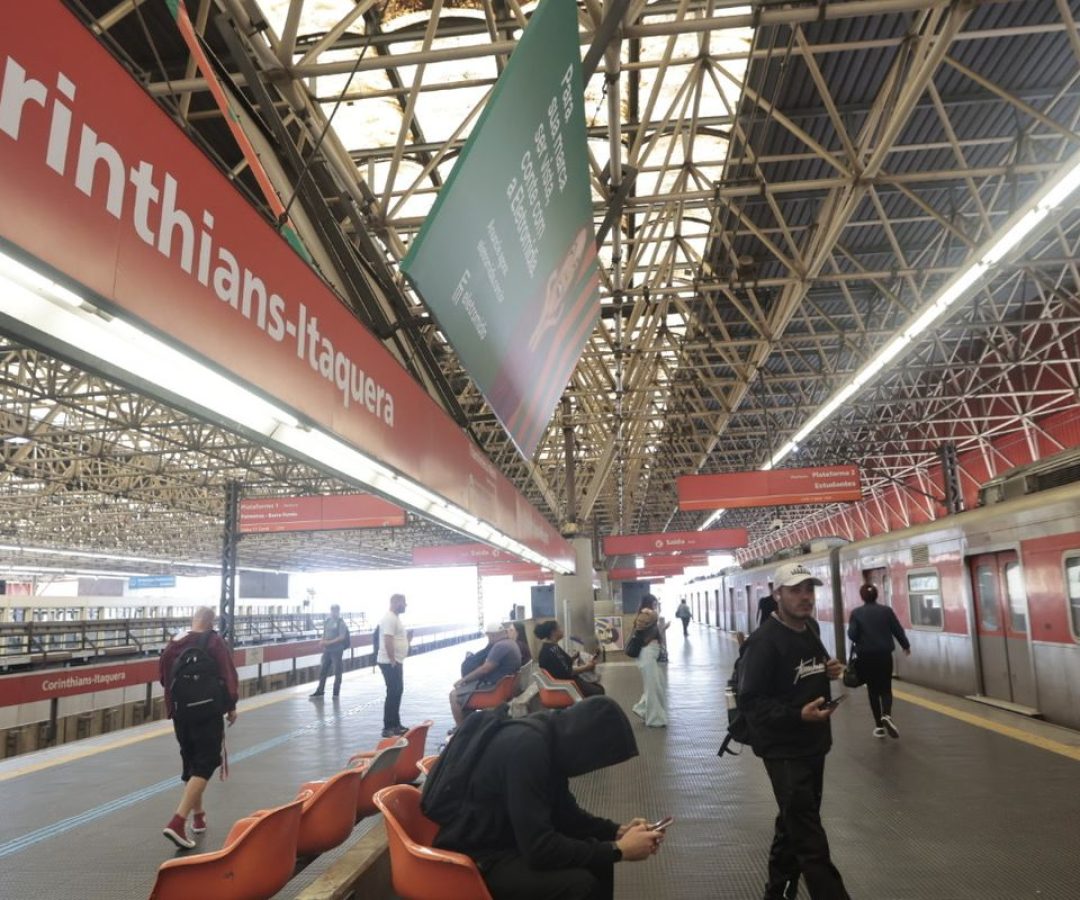 Trabalhadores da CPTM realizam assembleia sobre continuidade da greve