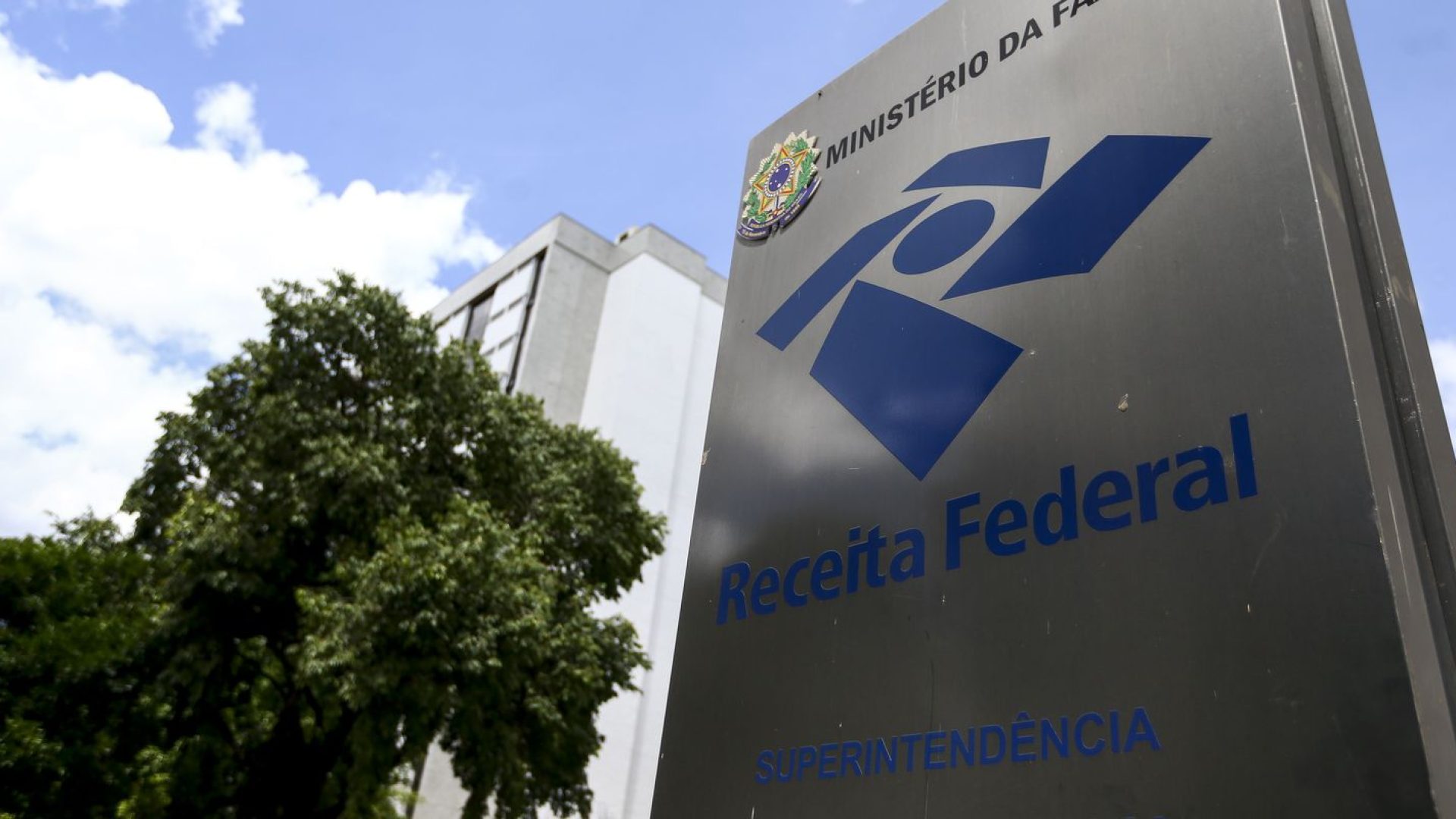 Emissão de notas fiscais com CBS e IBS começa nesta segunda-feira