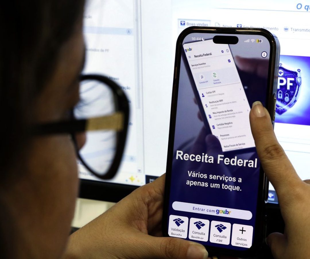 Receita paga nesta sexta-feira terceiro lote de restituição do IR 2026