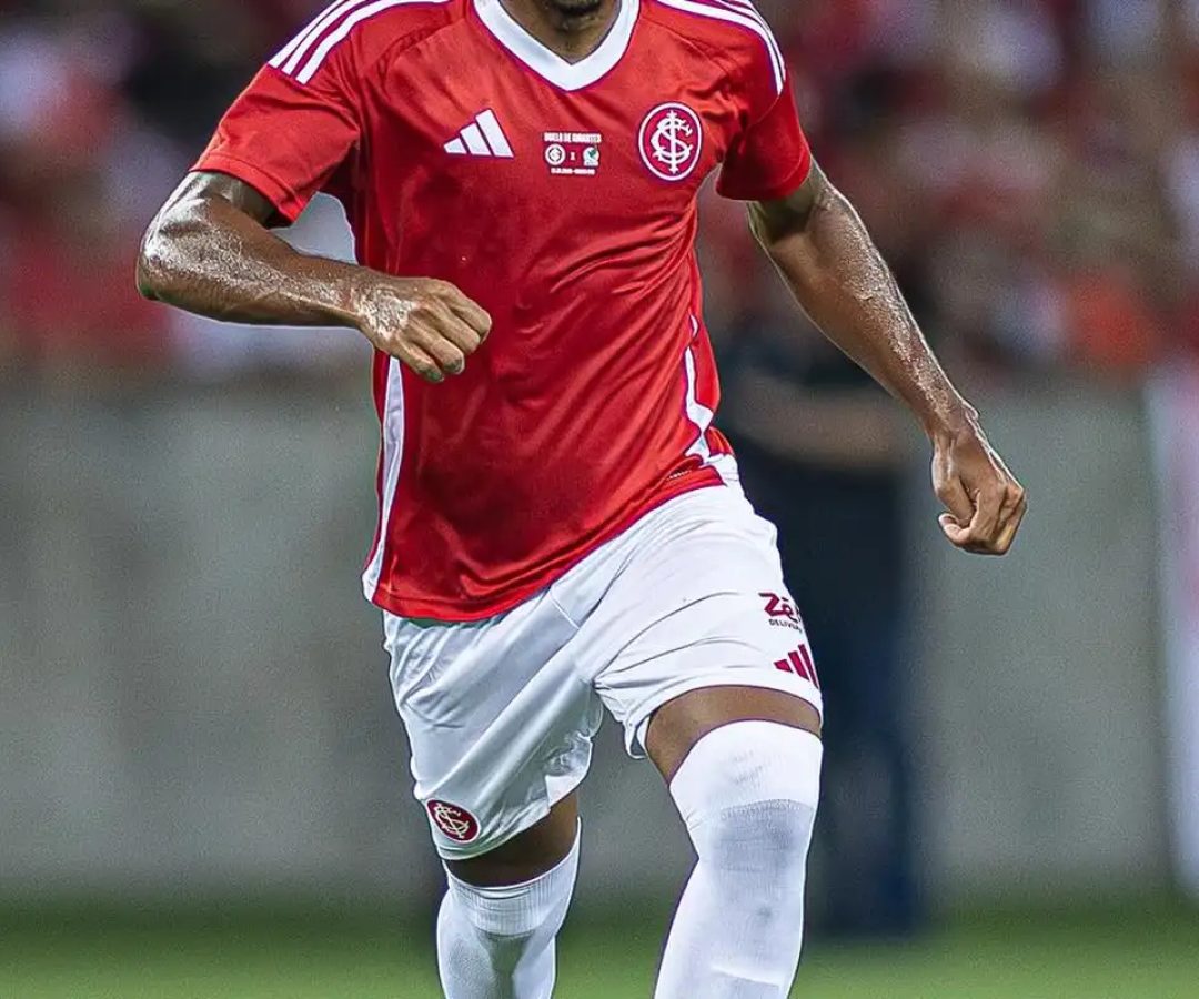 Victor Gabriel é suspenso por STJD até que Gabriel Pec volte a treinar